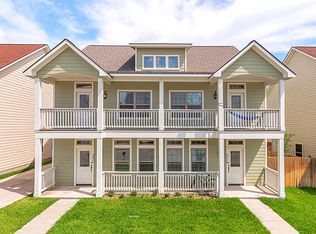 302 Live Oak St #B, College Station, TX 77840