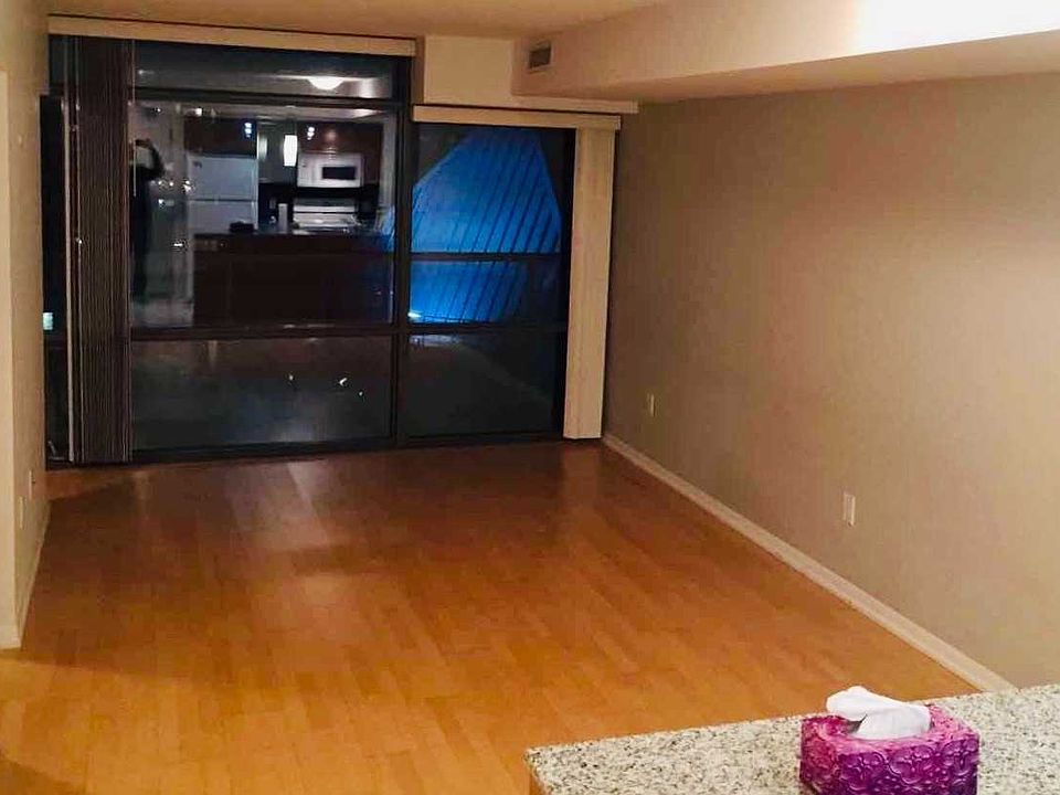 1st image of 38 Grenville St #1706
