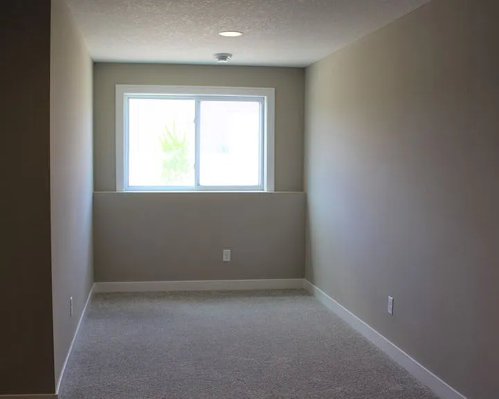 1748 Morning Glory Dr — Photo 18