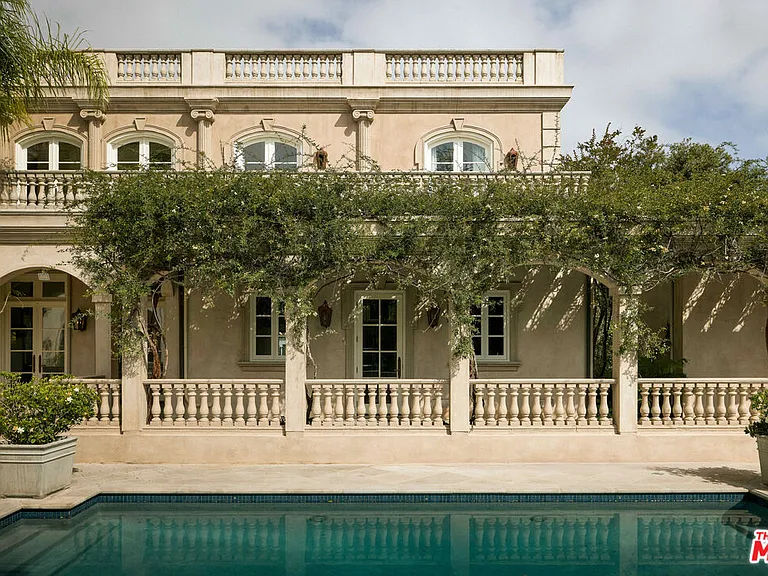 628 N Rodeo Dr — Photo 5
