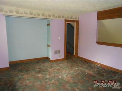 5th image of 3927 W Willow Hwy