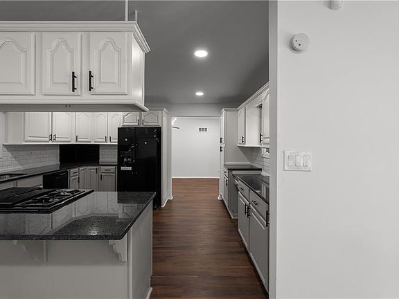 2nd image of 1825 Niskey Lake Rd SW