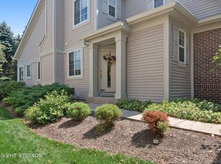 1257 Townes Cir, Aurora, IL 60502