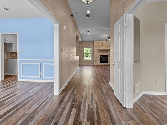 4th image of 120 Wagon Wheel Cir