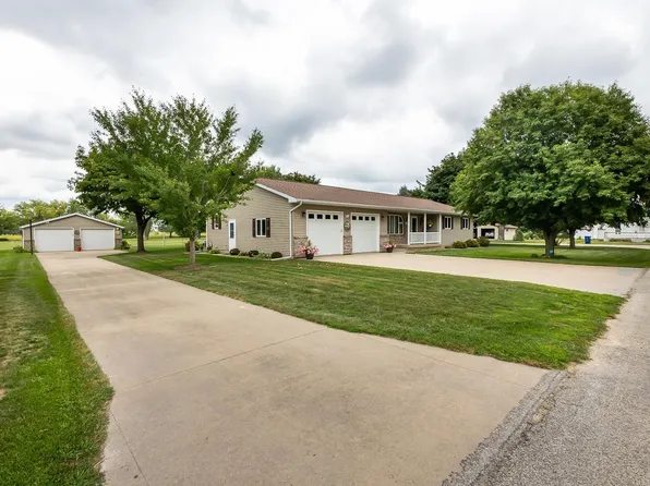 720 Worth St, Lamont, IA 50650