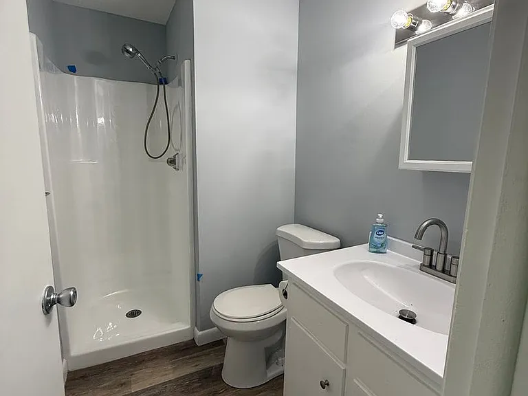 21-23 W Main St — Photo 5