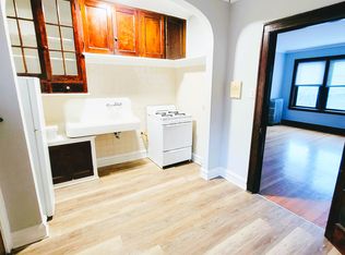 1900 W Wilson Ave #3A, Chicago, IL 60640