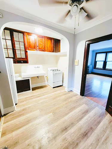 1900 W Wilson Ave #3A Photo 1