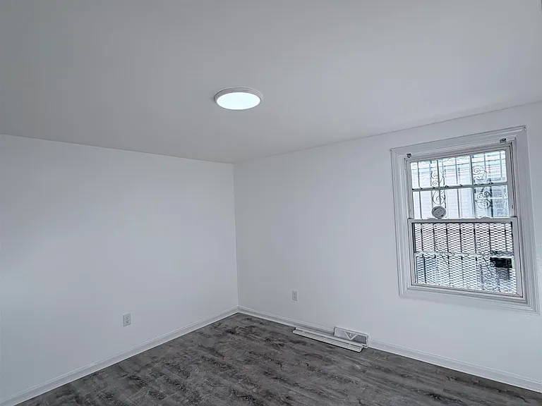 5 Chopin Ct #2 — Photo 10
