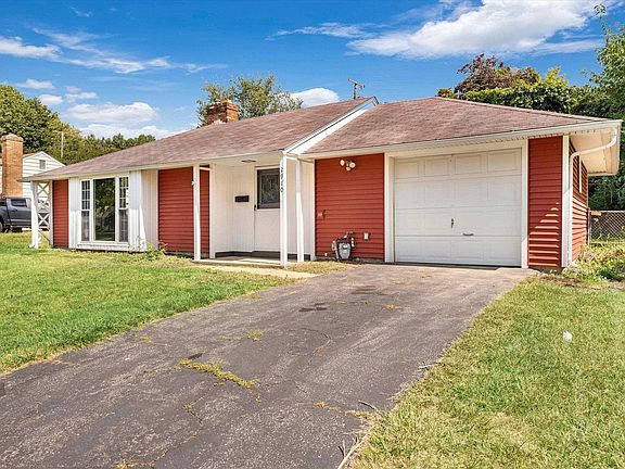 3rd image of 2910 Southridge Dr