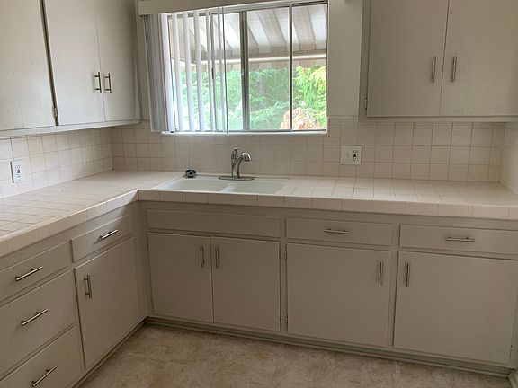 5th image of 5115 Colfax Ave #10