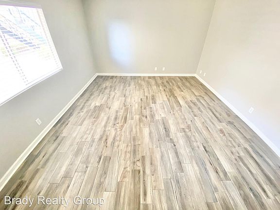 3rd image of 1509 Cedar Rock Ln Unit 102