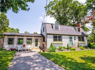 74 Domingos St, Somerset, MA 02726