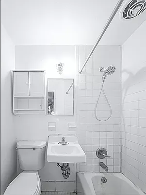 Rented by Metropolitan Property Group | media 11