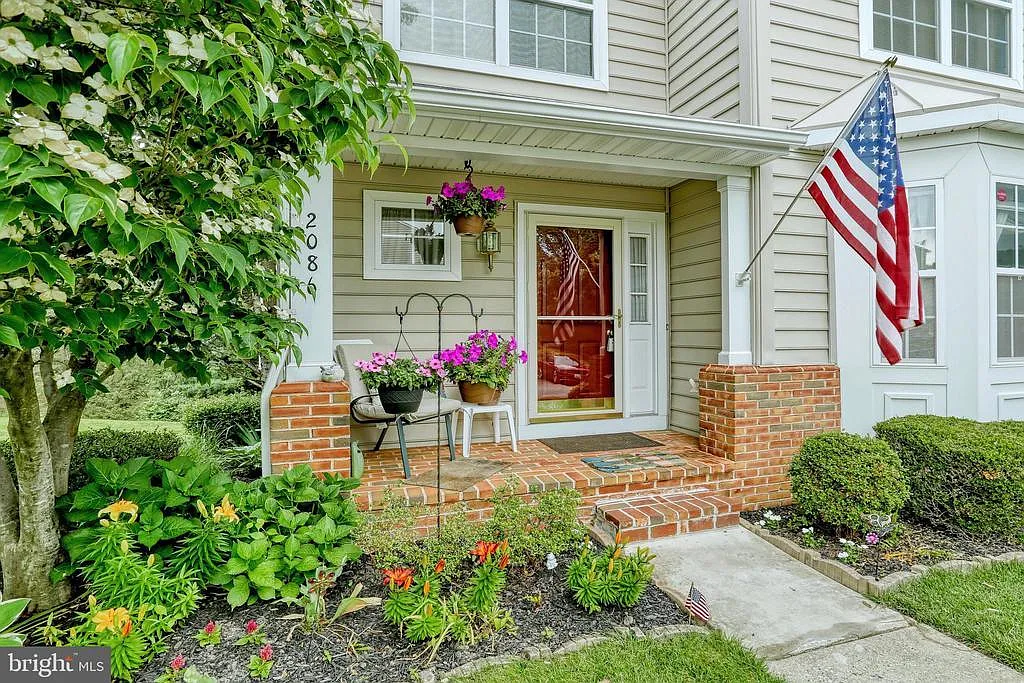 2086 Brandy Dr photo 1