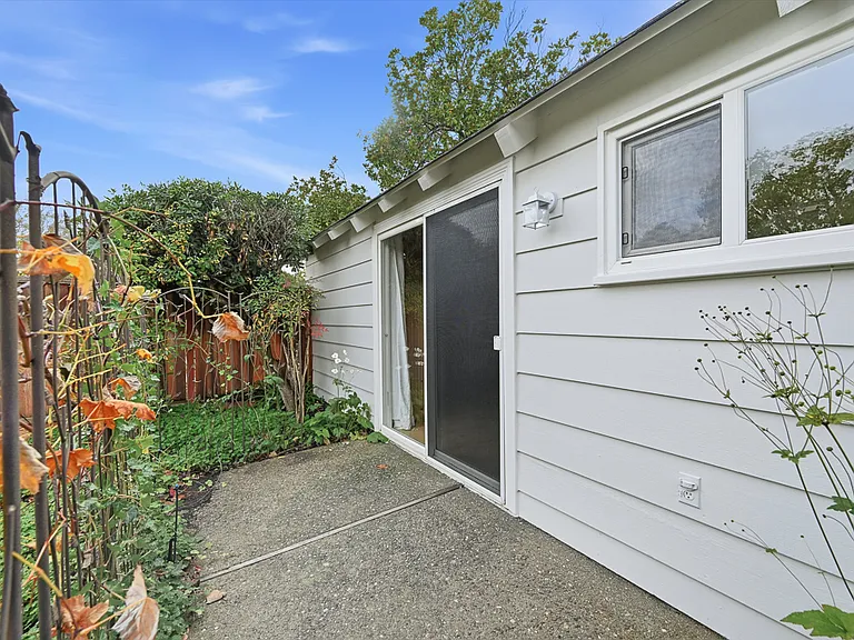 20 Kent Pl — Photo 92