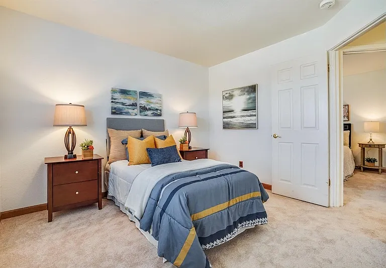 1561 Spring Ct — Photo 49