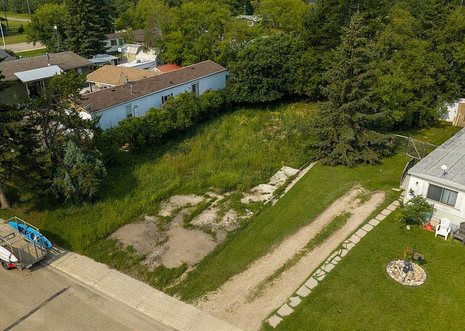 2nd image of 4207 53a St