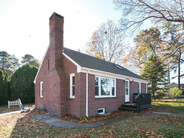 2190 W Shore Rd, Warwick, RI 02889