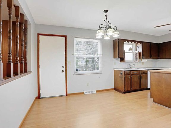 4th image of 1286 Denbigh Dr
