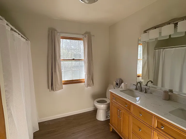 Full bath