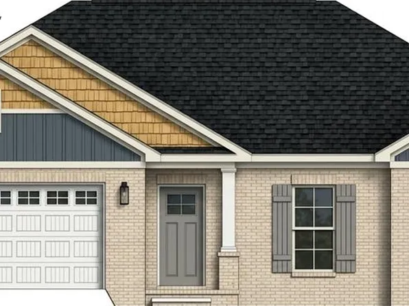 131 Edgewood Trl, Headland, AL 36345