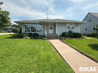 504 Washington Ave, Lowden, IA 52255