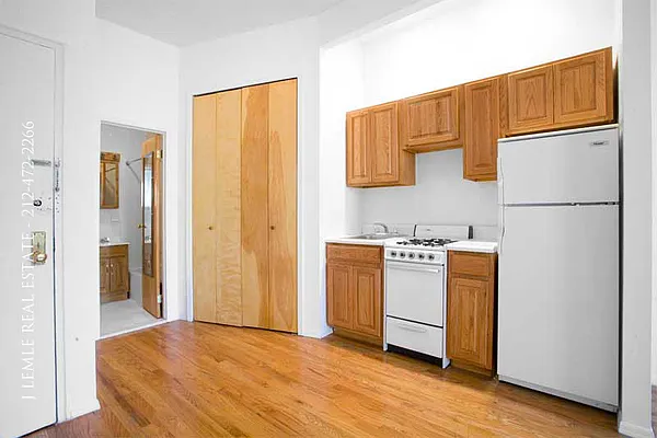 Rented by J. Lemle Real Estate | media 27