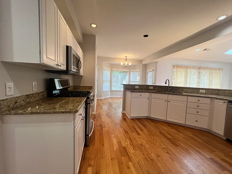 365 Tumbling Creek Dr — Photo 14