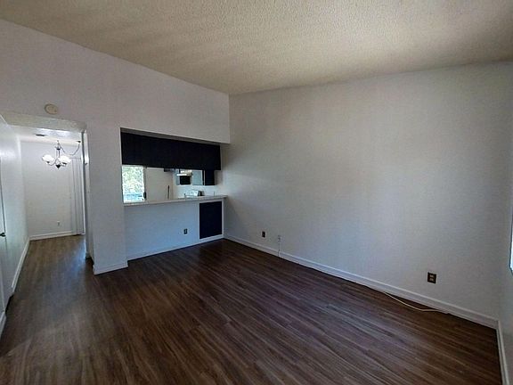 2nd image of 2655 Shadow Hills Dr APT 44