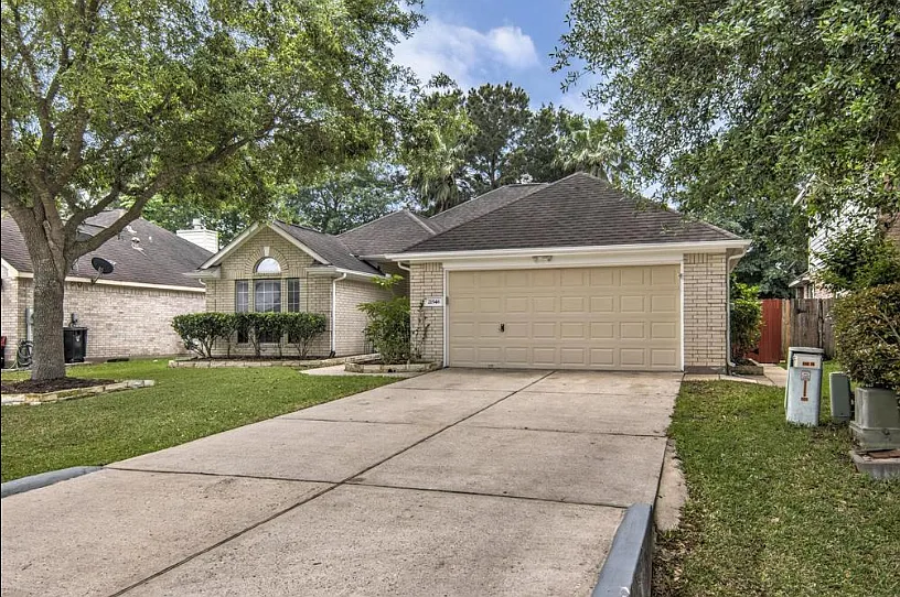 21546 Forest Colony Dr