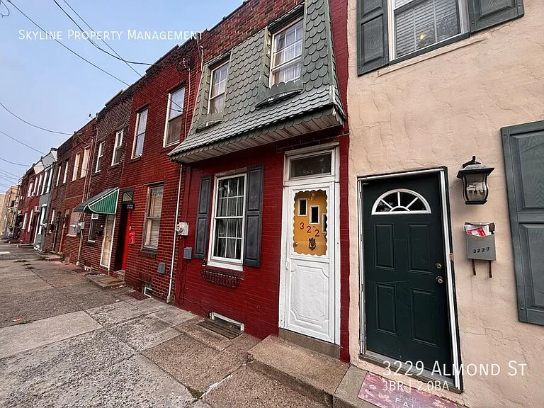3229 Almond St — Photo 2