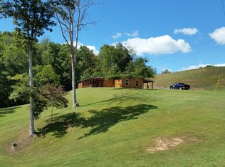 6202 Charleston Rd, Walton, WV 25286