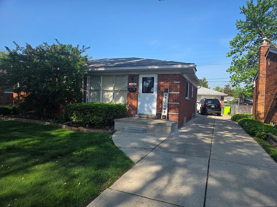 1st image of 24645 Raven Ave