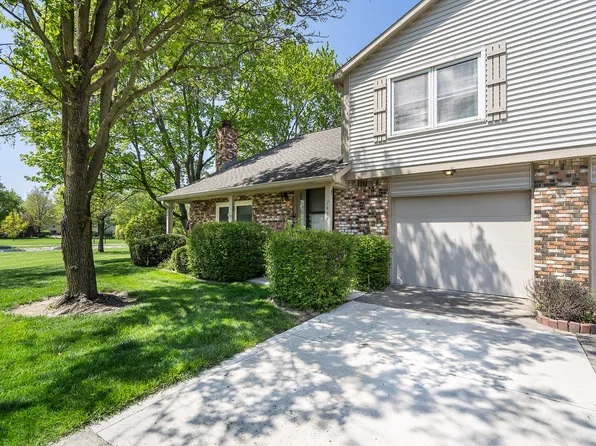 7437 Prairie Lake Dr, Indianapolis, IN 46256