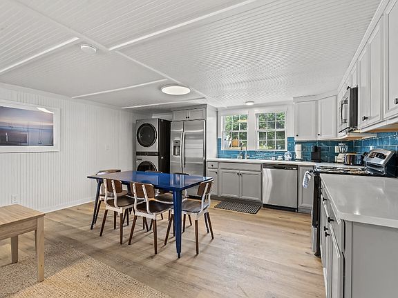 3rd image of 914 S Ocean Blvd #5