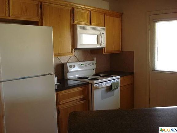 3rd image of 3004 Dannen Ct