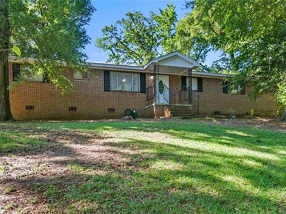 2nd image of 4429 River Oak Dr