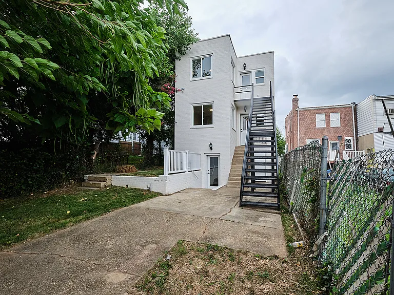 4269 Brooks St NE #1 — Photo 23