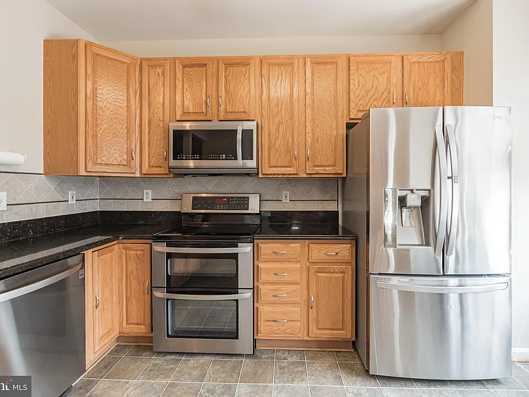 11715 Gunners Dr — Photo 13