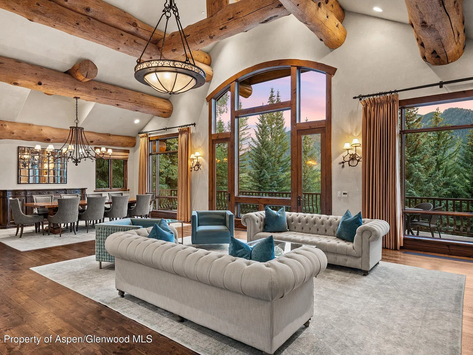 5 bed, 5.5 bath, 9995 sqft, $200,000 — Photo 4