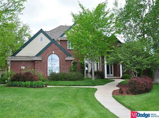 2017 S 182nd Cir, Omaha, NE 68130