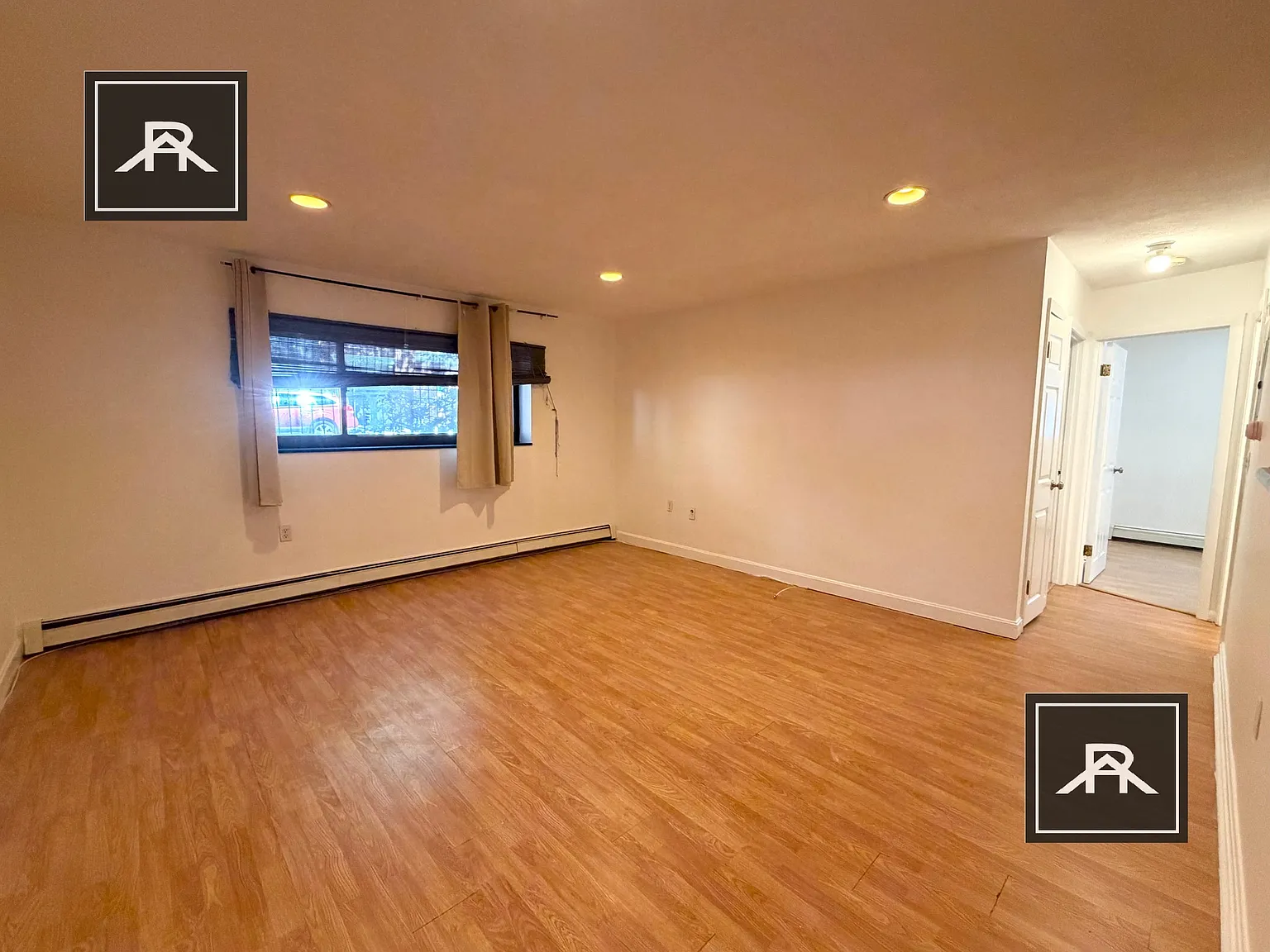 2 bed, 1.0 bath, $2,400 — Photo 3
