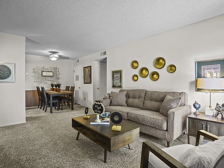 Raintree Apartments — Photo 22