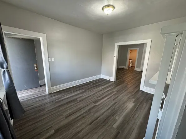 7321 Woodlawn Ave, Swissvale, PA 15218