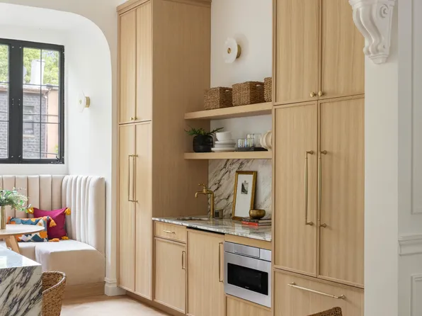 757 Putnam Avenue image 10 of 24