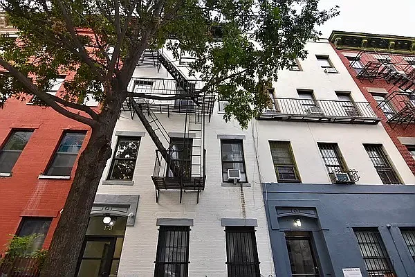 Rented by Bohemia Realty Group | media 36