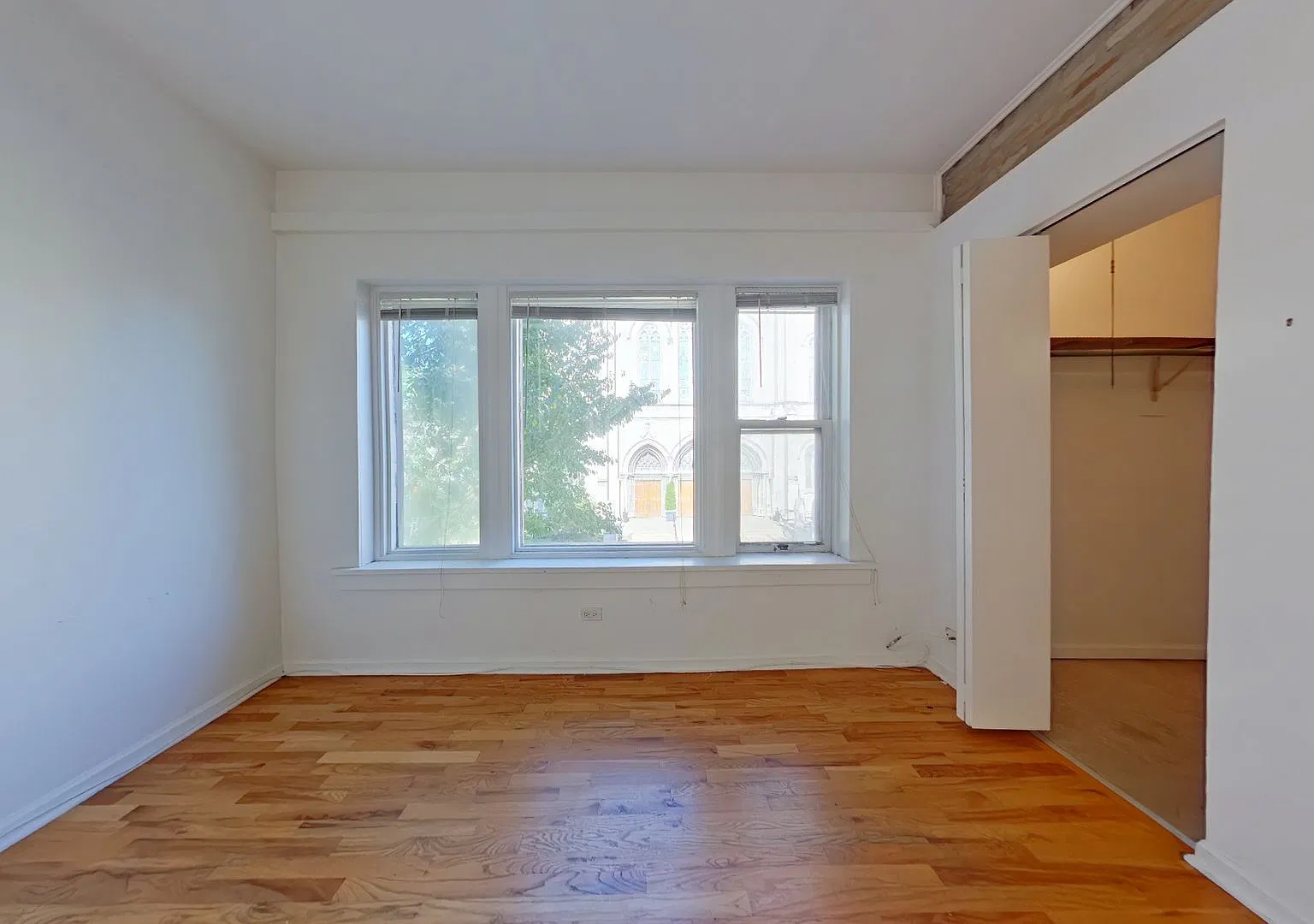 Belmont-Orchard — Photo 1