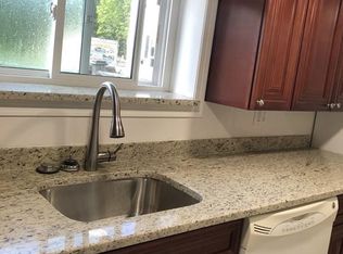 18 Boston St, Middleton, MA 01949