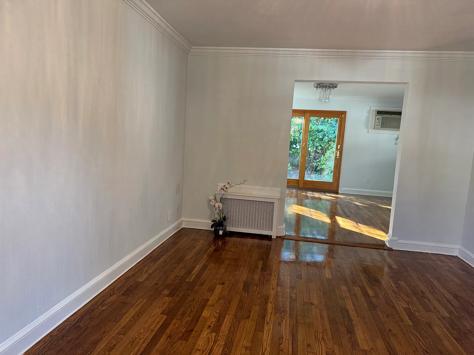 Park Cir, Great Neck — Photo 4